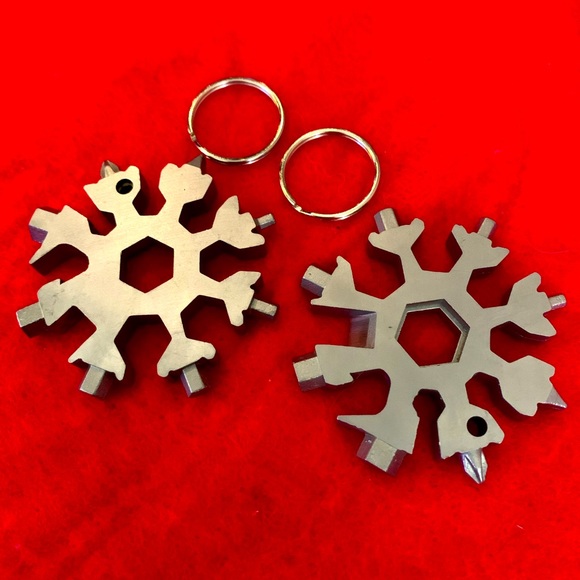 Multi Purpose Tool Keychain - Picture 1 of 6